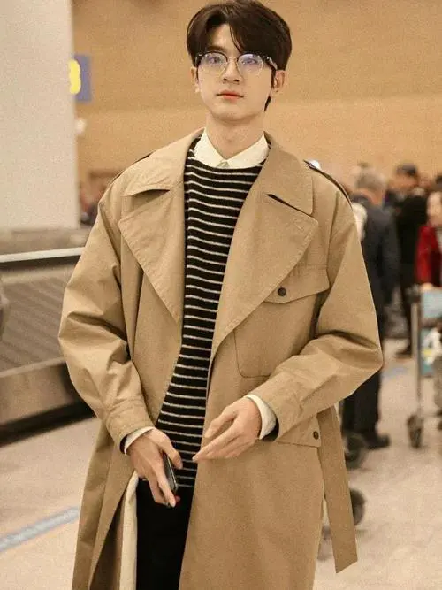 男生白风衣怎么搭配衣服好看图片大全