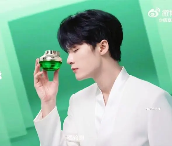 百草集最新代言人是谁