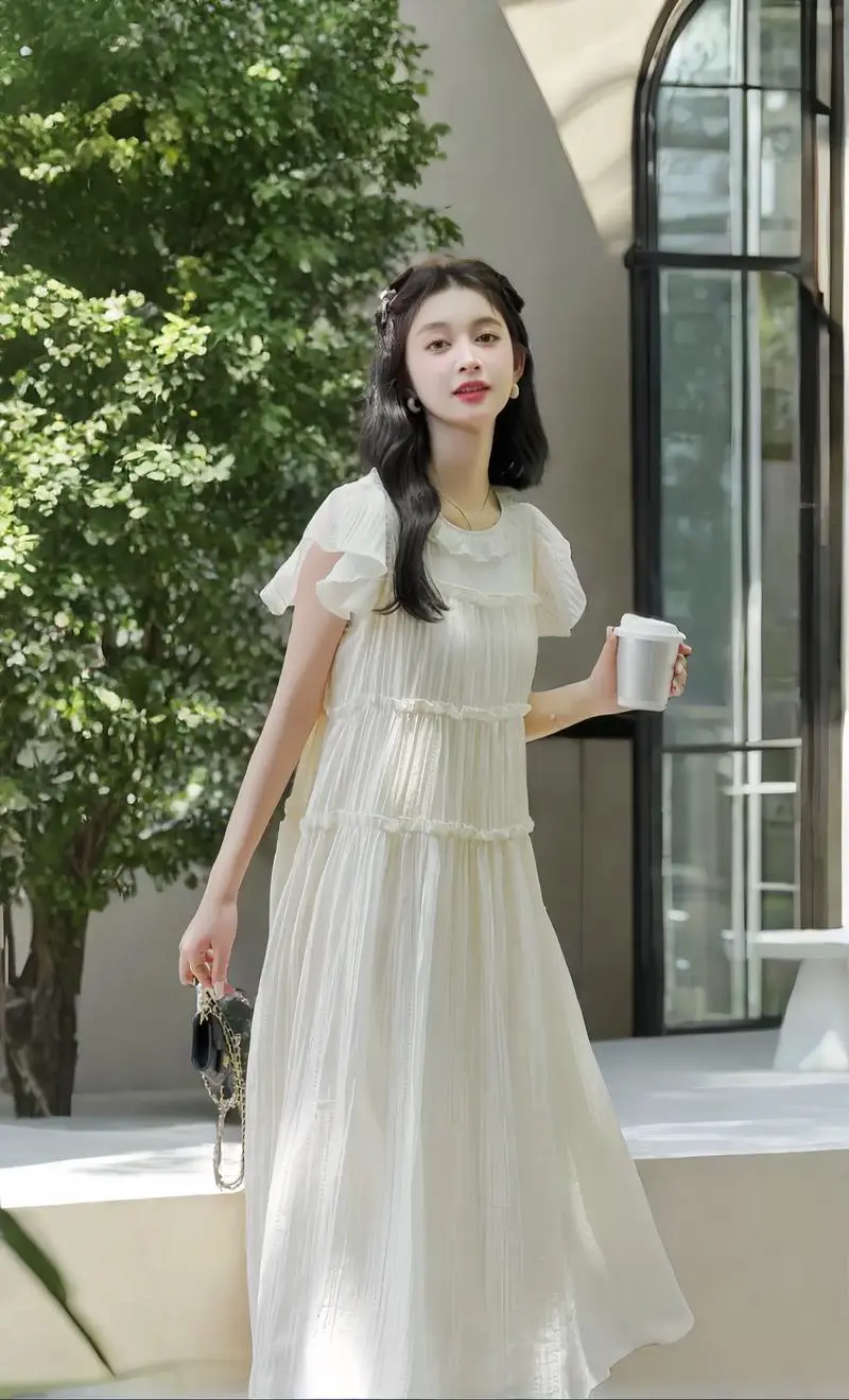 白色长款裙子怎么搭配图片