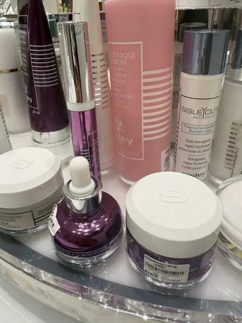 希思黎 美颈霜最新消息