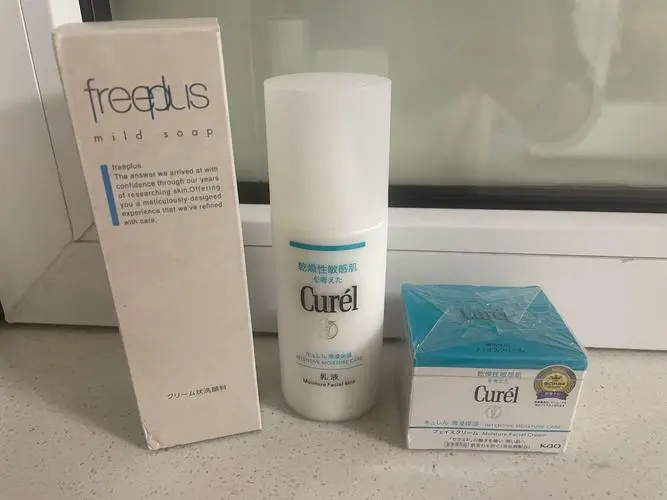 芙丽芳丝 理肤泉洗面奶怎么样