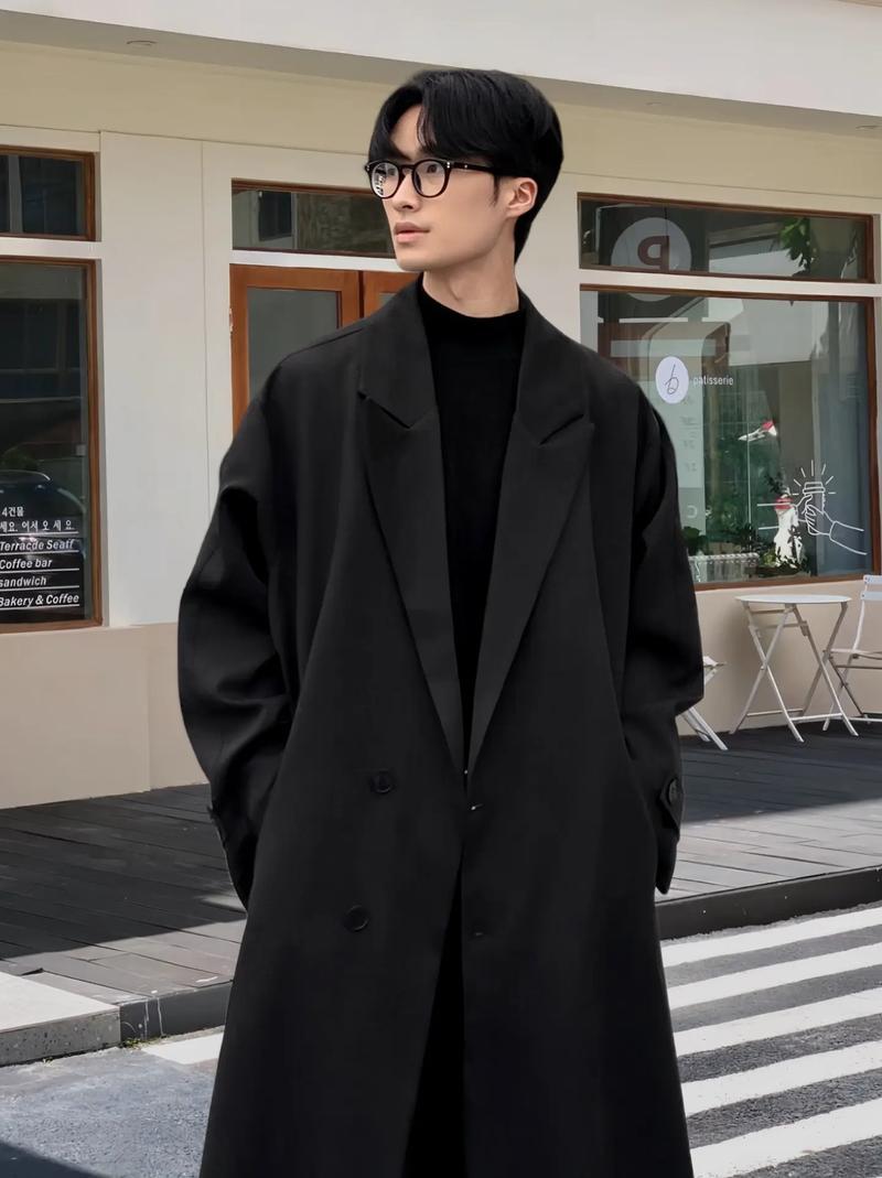 长款男士外套怎么搭配衣服好看
