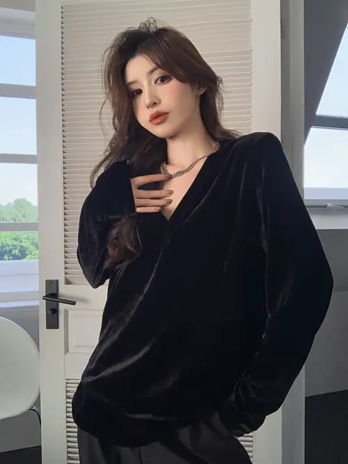 黑色中款上衣怎么搭配图片