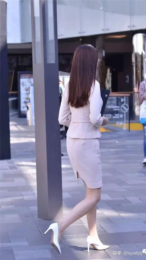 高跟鞋怎么搭配好看图片