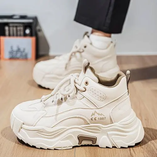 高帮黑色运动鞋怎么搭配衣服好看图片