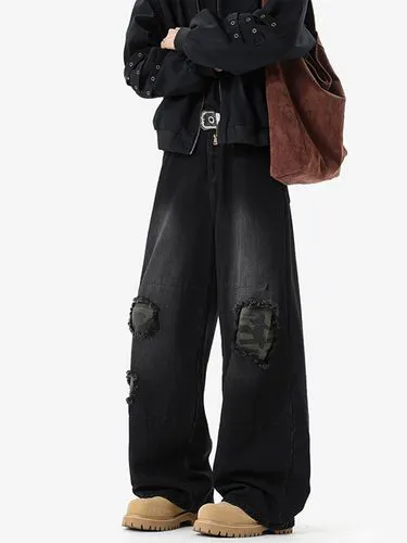 男生黑色破洞牛仔裤怎么搭配