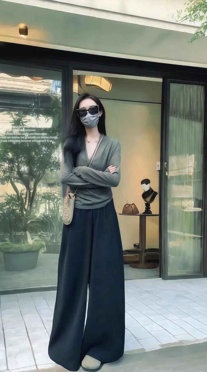 款腿裤怎么搭配上衣图片