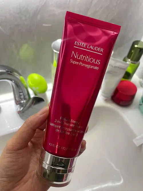 雅诗兰黛红石榴洗面奶怎么查真伪查询