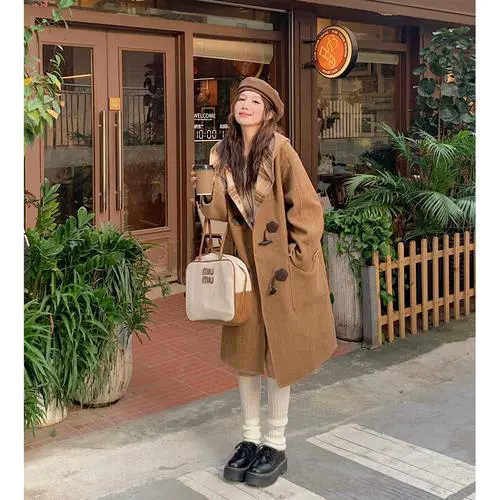 呢子大衣配什么帽子