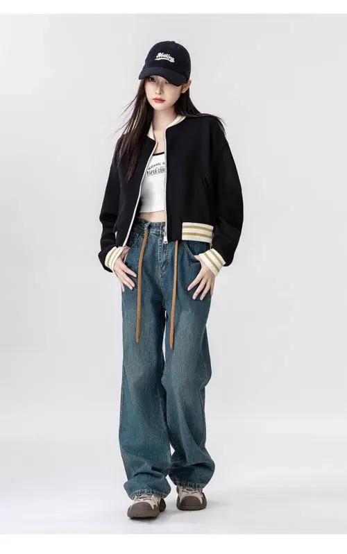 短棒球棉衣怎么搭配裤子好看