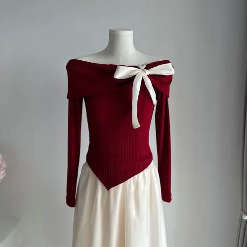 红色裙子怎么搭配上衣图片欣赏