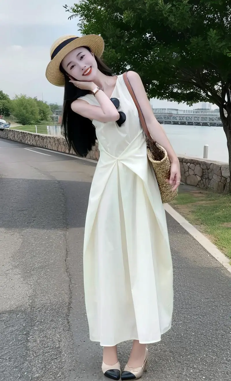 白色长款裙子怎么搭配什么裤子