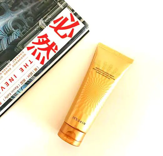 伊思祛痘洗面奶怎么样