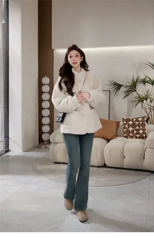 貂毛大衣要怎么搭配什么裤子