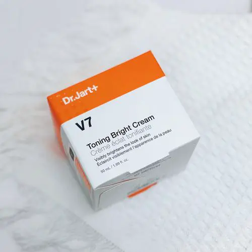 最新版蒂佳婷v7素颜霜