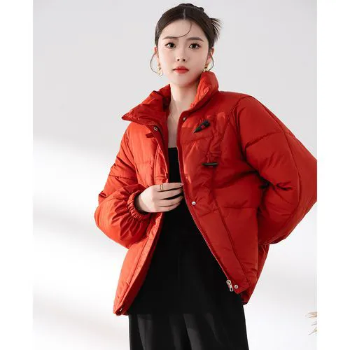 红色褂子怎么搭配衣服好看