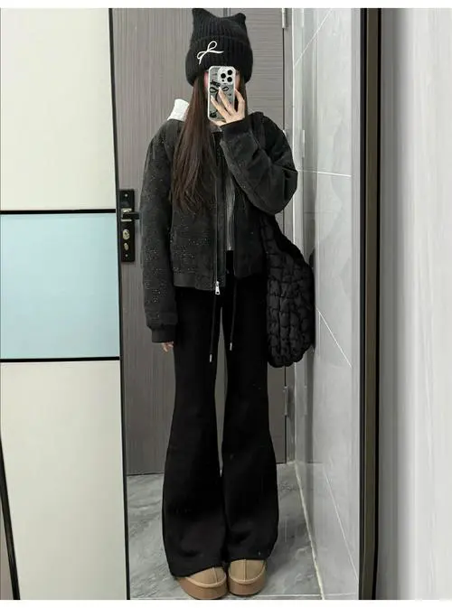 黑色料裤怎么搭配