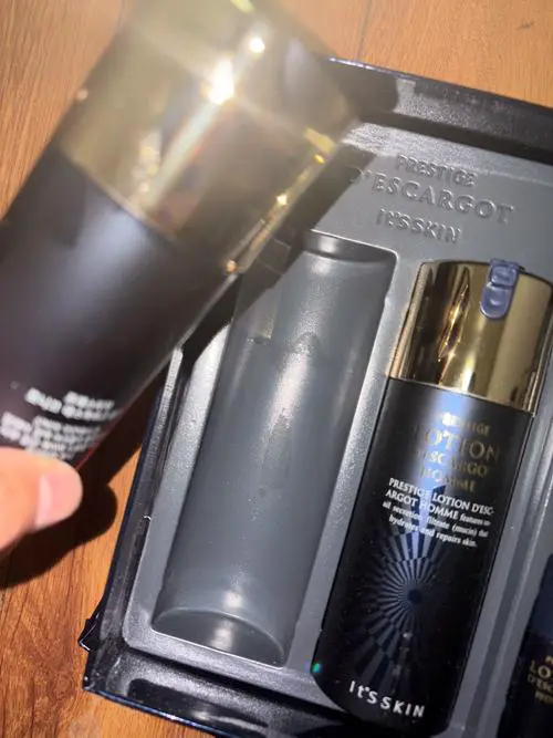 依思洗面奶效果怎么样