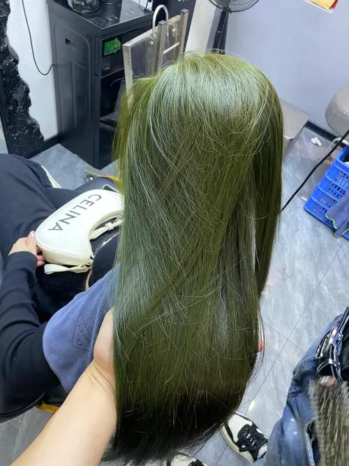 绿色染色怎么搭配