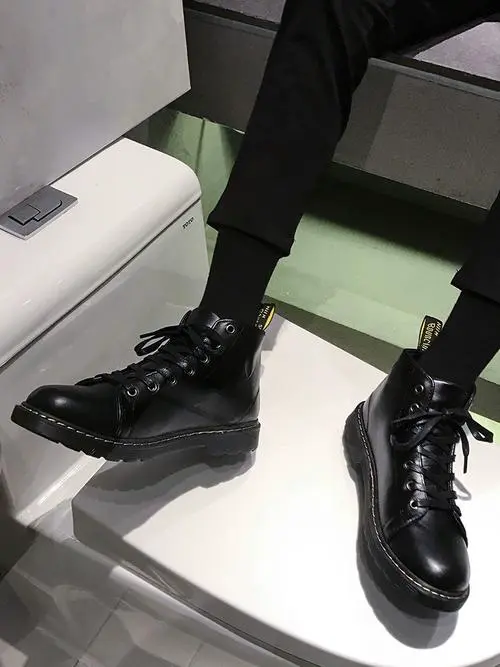 男士高帮高跟皮鞋怎么搭配什么裤子好看