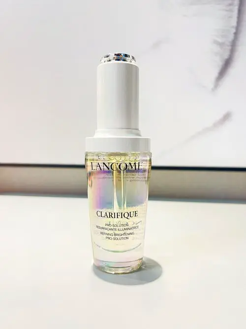 现在最新的精华液是那种