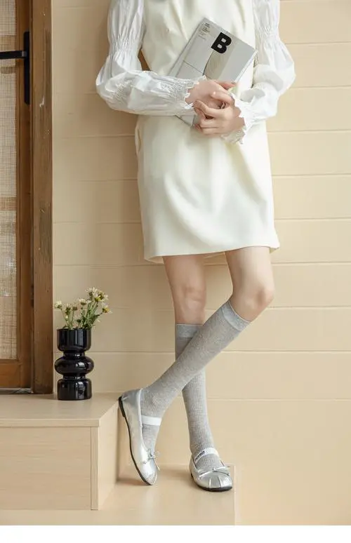 小腿袜怎么搭配衣服