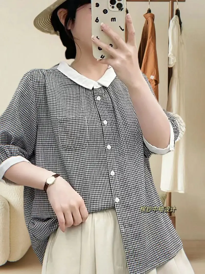 女款黑白小格子衬衫怎么搭配什么裤子