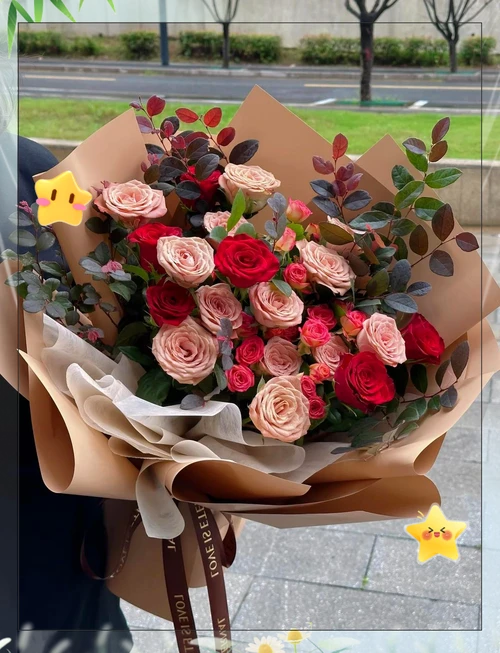 玫瑰颜色怎么搭配