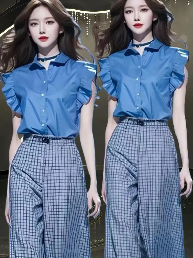 蓝色格子和蓝色衣服怎么搭配什么裤子