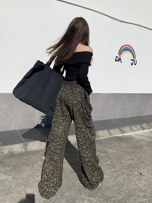 豹纹裤怎么搭配图片