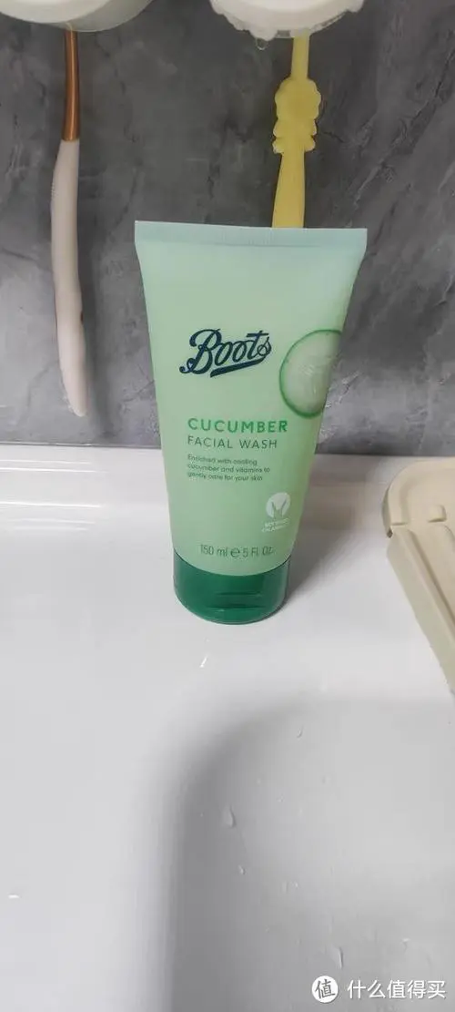 英国小黄瓜洗面奶生产日期怎么看