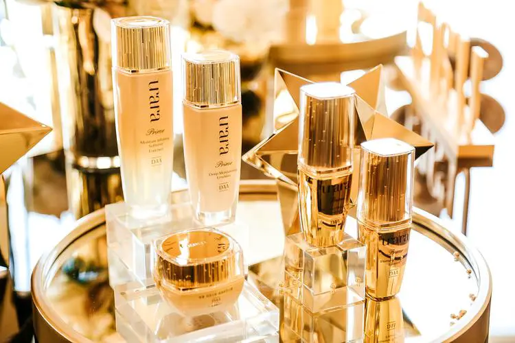 悠莱幻肤露最新图片