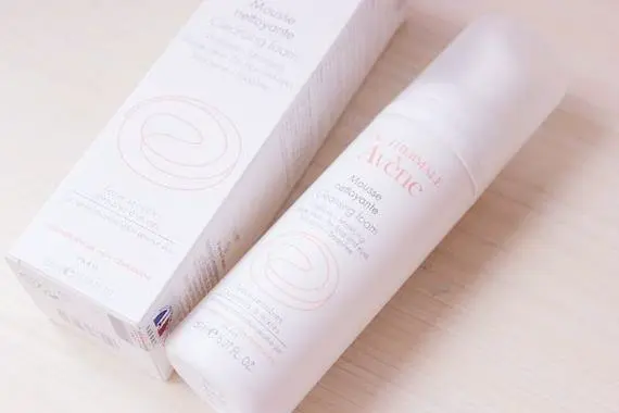 法国雅漾洗面奶怎么样