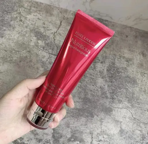 雅诗兰黛红石榴洗面奶怎么做深层清洁