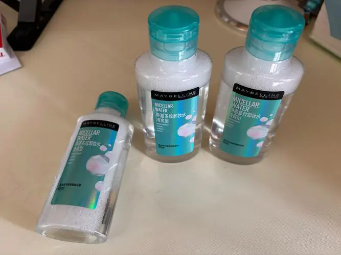 美宝莲奇妙净颜盈润洗面奶怎么样