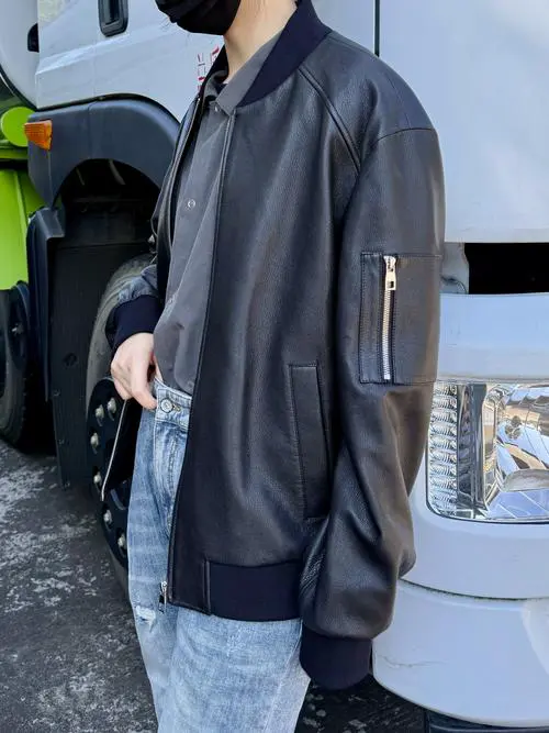 男士皮衣夹克外套怎么搭配什么裤子好看吗