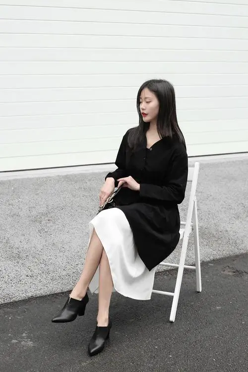 大粗跟鞋怎么搭配衣服