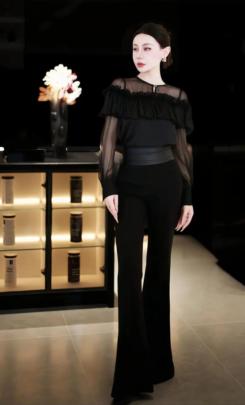 长袖黑上衣怎么搭配图片