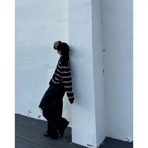 nike小黑鞋怎么搭配衣服