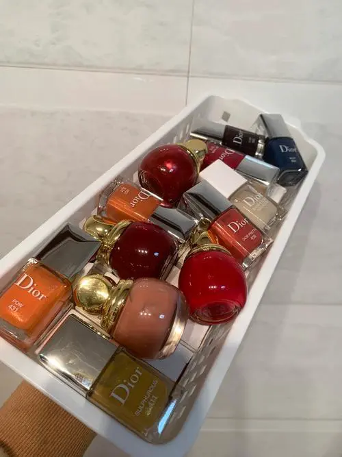 迪奥圣诞最新款指甲油