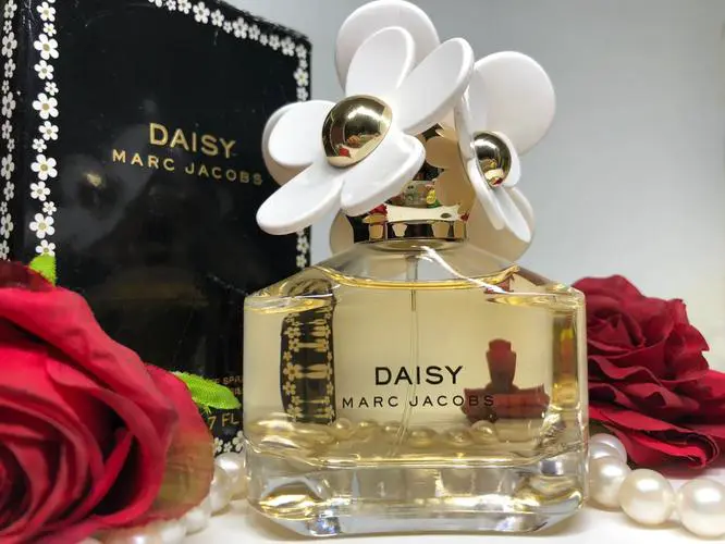 马克雅可布最新版香水