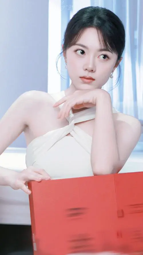 韩束最新女代言人是谁