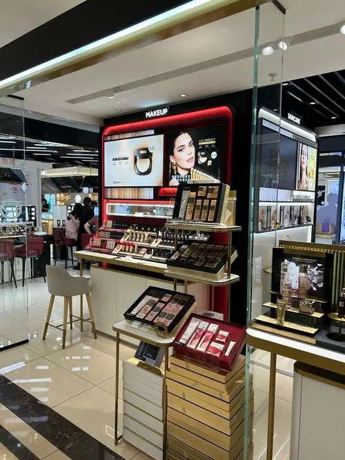 卖化妆品最新模式