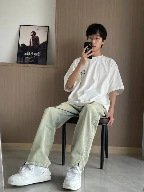 白t牛仔裤怎么搭配什么外套