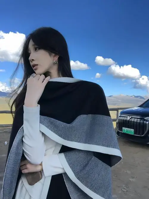 长斗篷外套怎么搭配图片