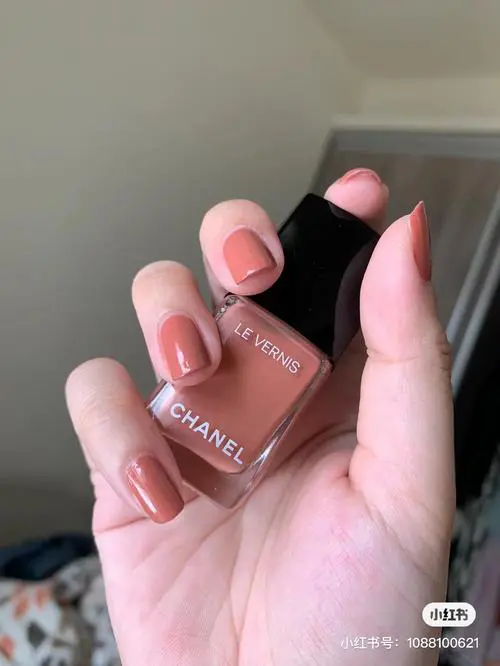 最新款香奈儿指甲油