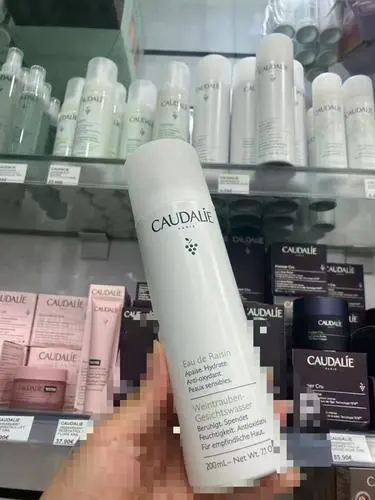 欧缇丽喷雾最新版包装