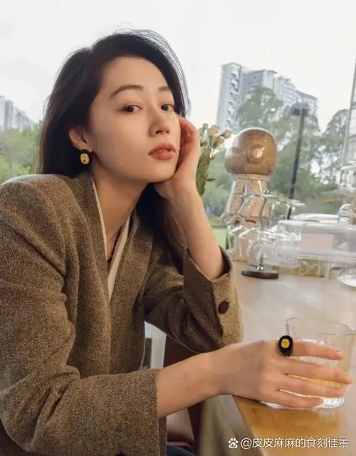 耳环长款衣服怎么搭配衣服好看