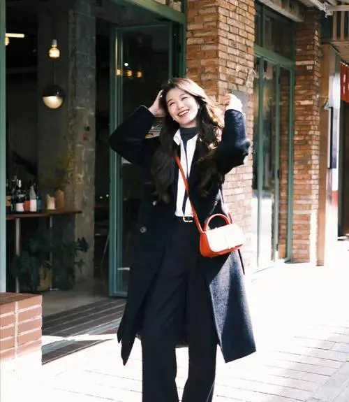 高领毛衣衬衫怎么搭配外套