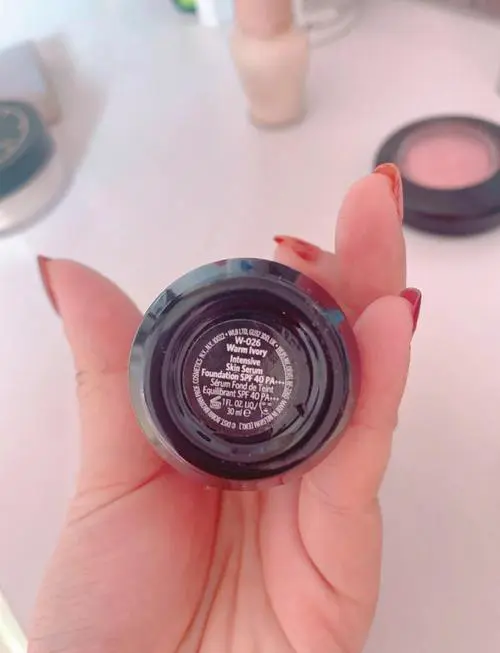 芭比布朗最新款粉底液